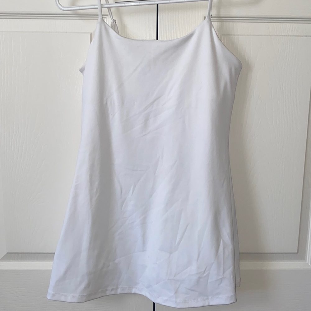 tennis dress, never worn.